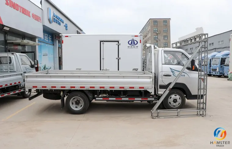 Sinotruk HOWO Junior 4