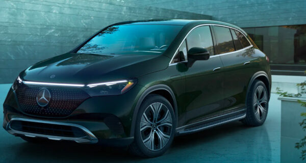 Mercedes-Benz-EQE-SUV-trim