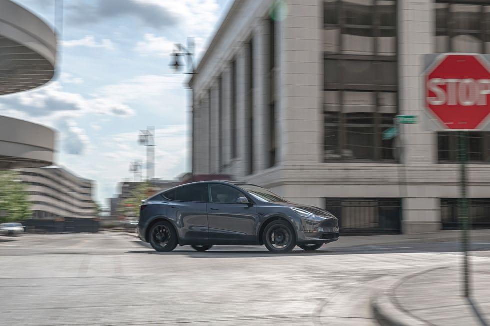 2020-tesla-model-y-long-range-201-1592938856