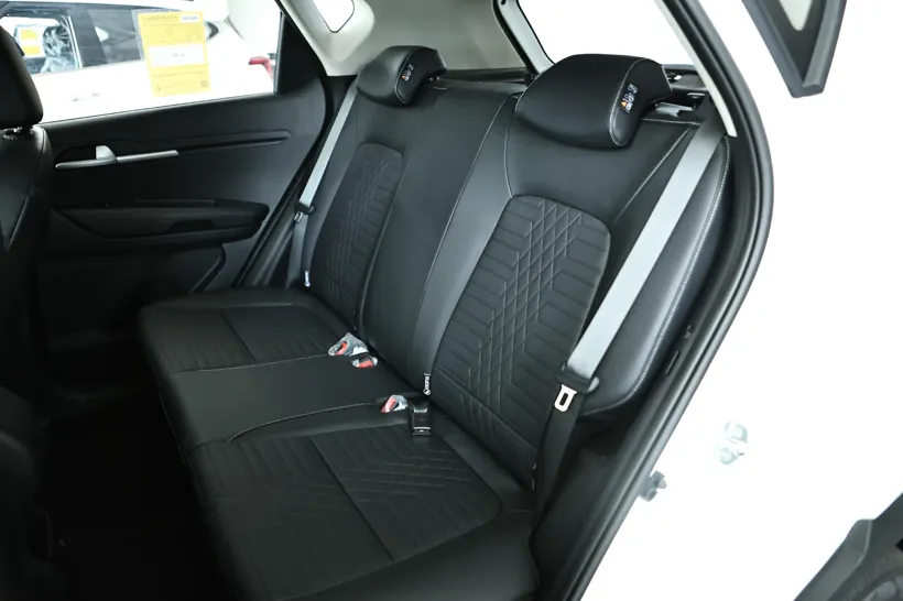 Kia Sonet 5