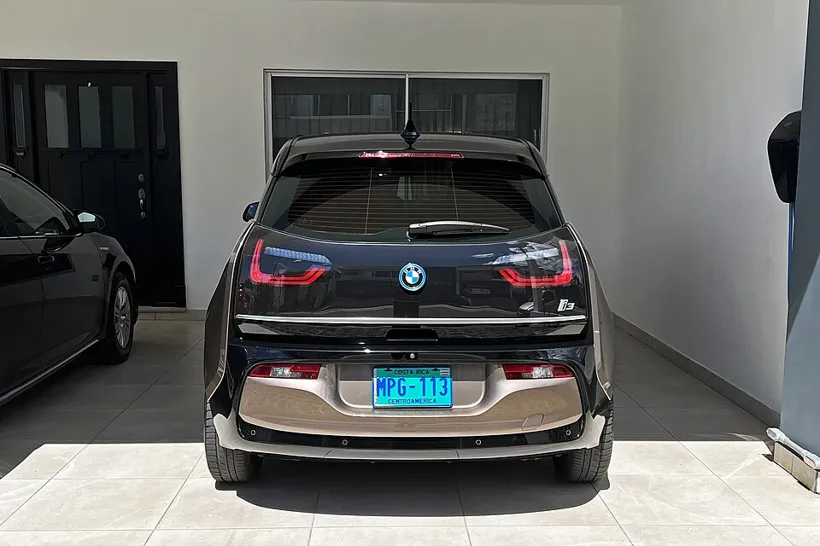 BMW i3 2025 eDrive 35 L 4
