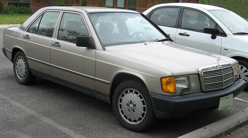 Mercedes-Benz C 2024 C200L 48V 1.5T Sport 3