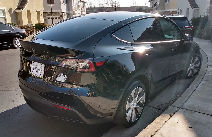 Model Y 2025 2