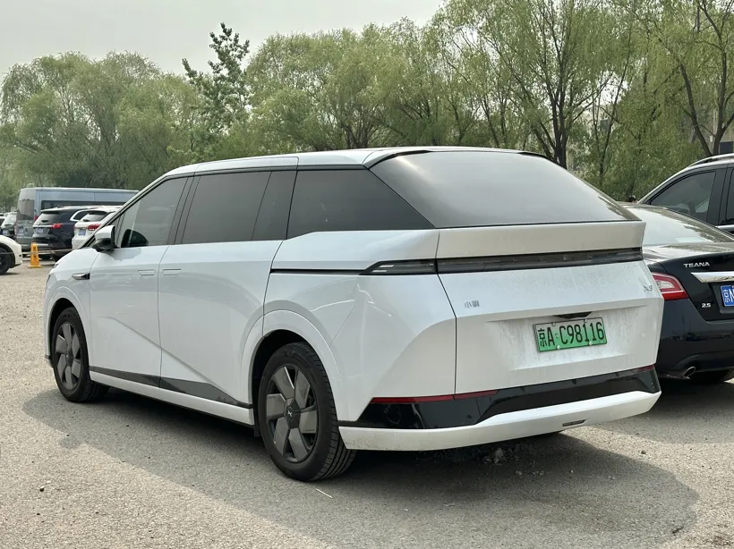 XPeng X9 665 Max (EV) 4
